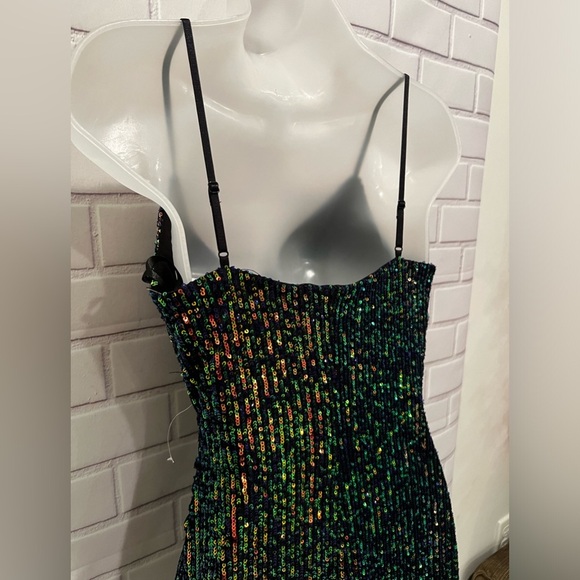 CITY TRIANGLES juniors black-iridescent sequin dress/size 5 - Picture 7 of 12